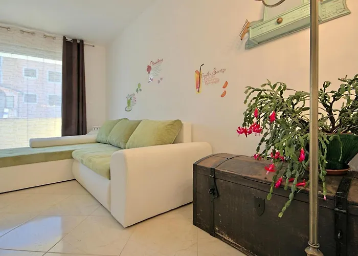 Zlatna Apartment Umag