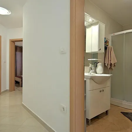 Zlatna Apartment